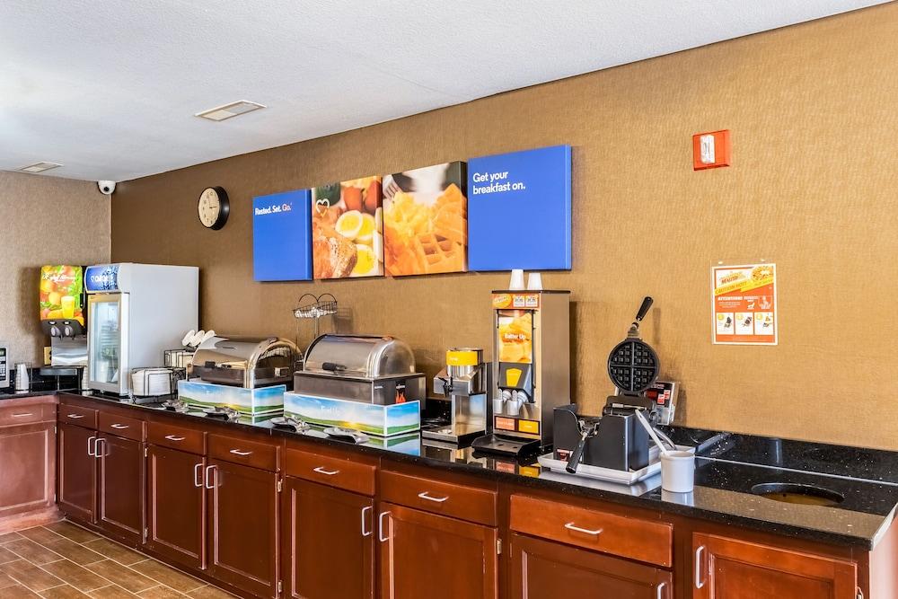Comfort Inn & Suites Cincinnati Eastgate Esterno foto