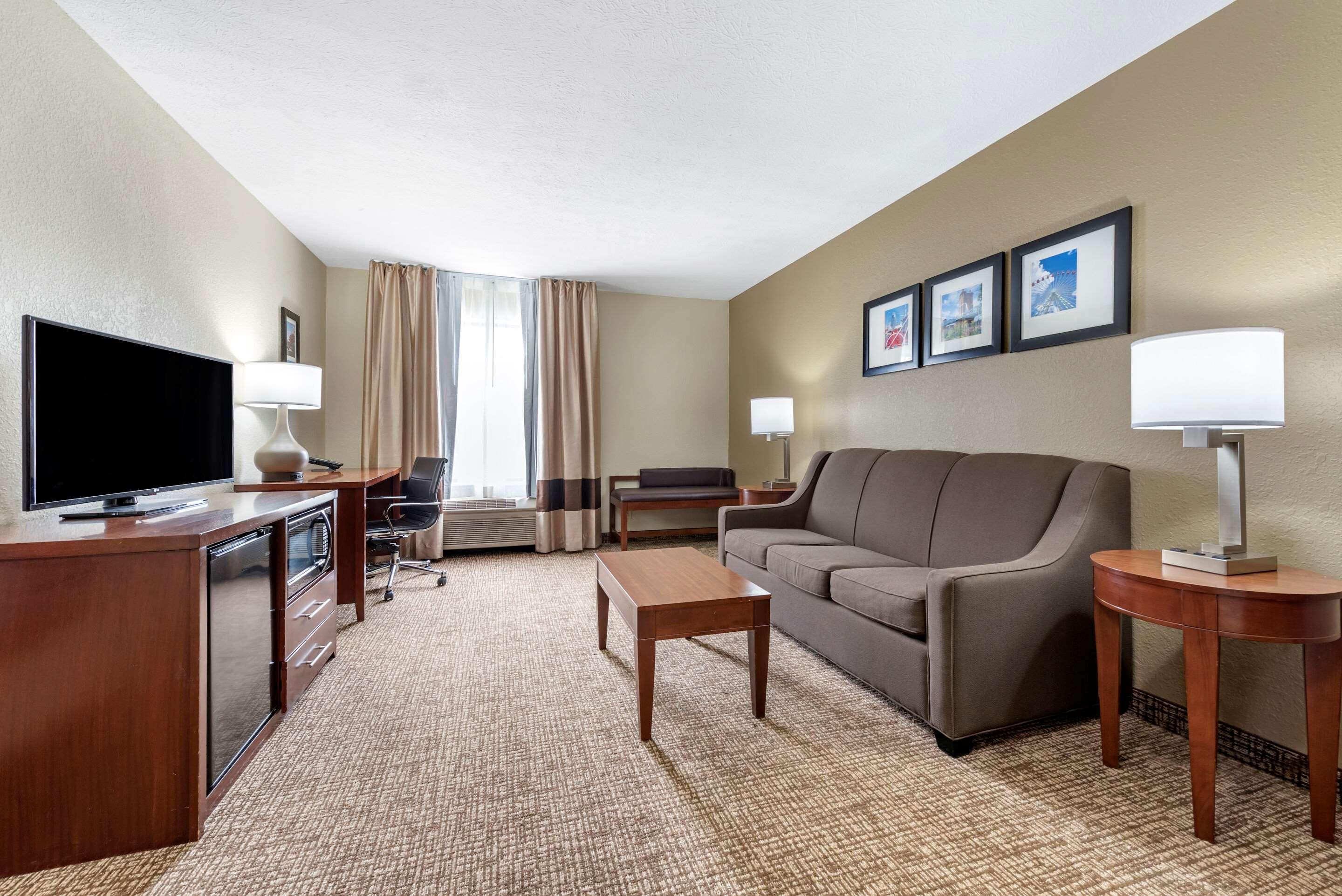 Comfort Inn & Suites Cincinnati Eastgate Esterno foto