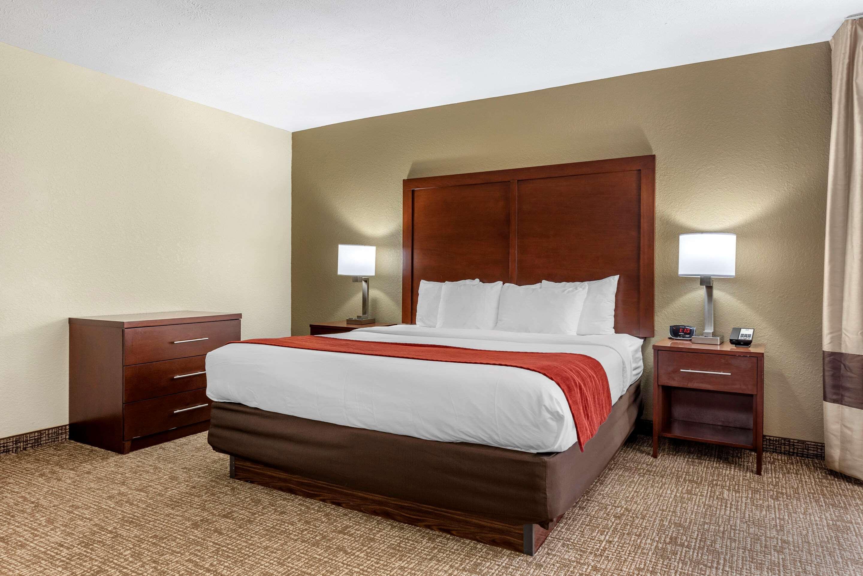 Comfort Inn & Suites Cincinnati Eastgate Esterno foto