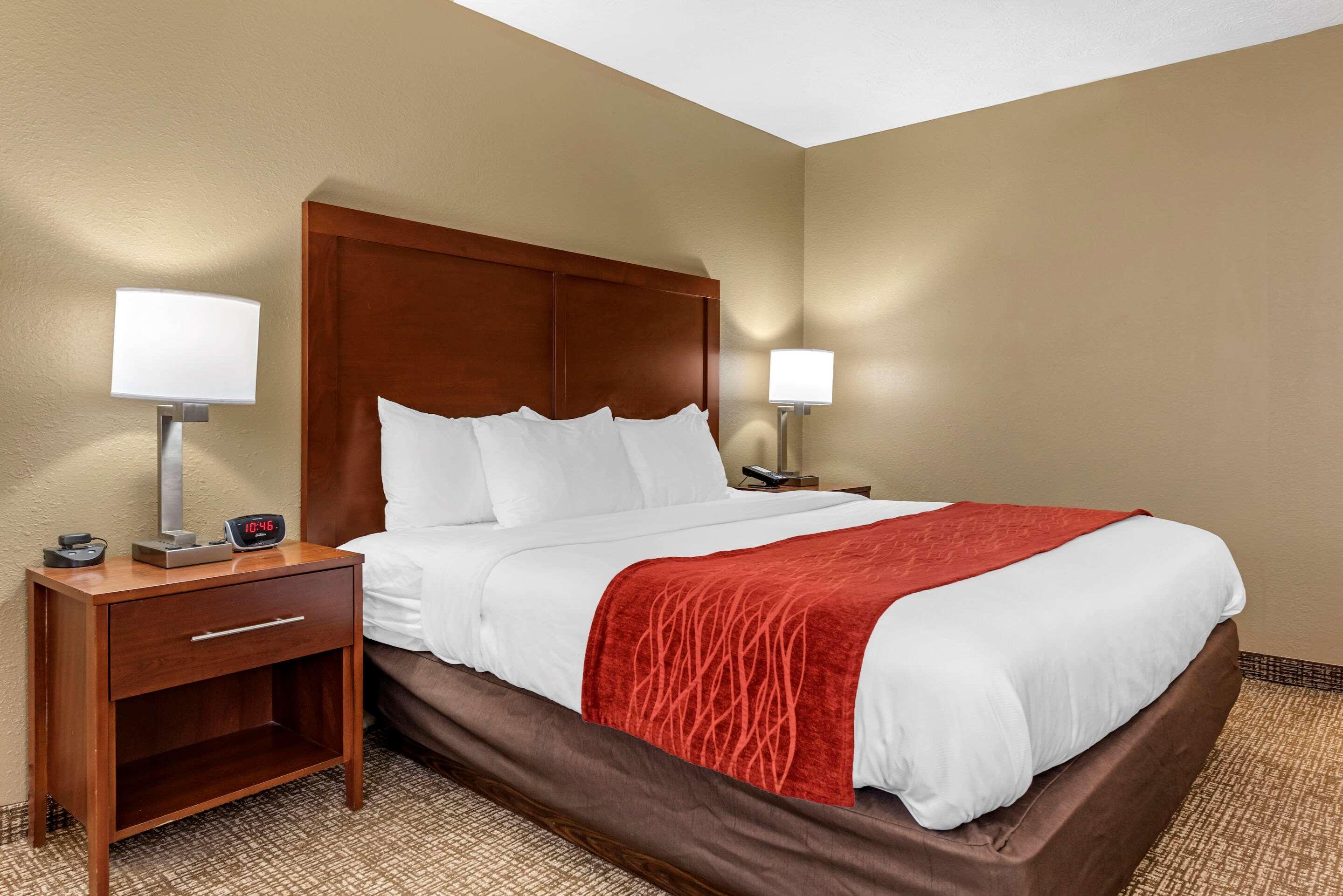 Comfort Inn & Suites Cincinnati Eastgate Esterno foto