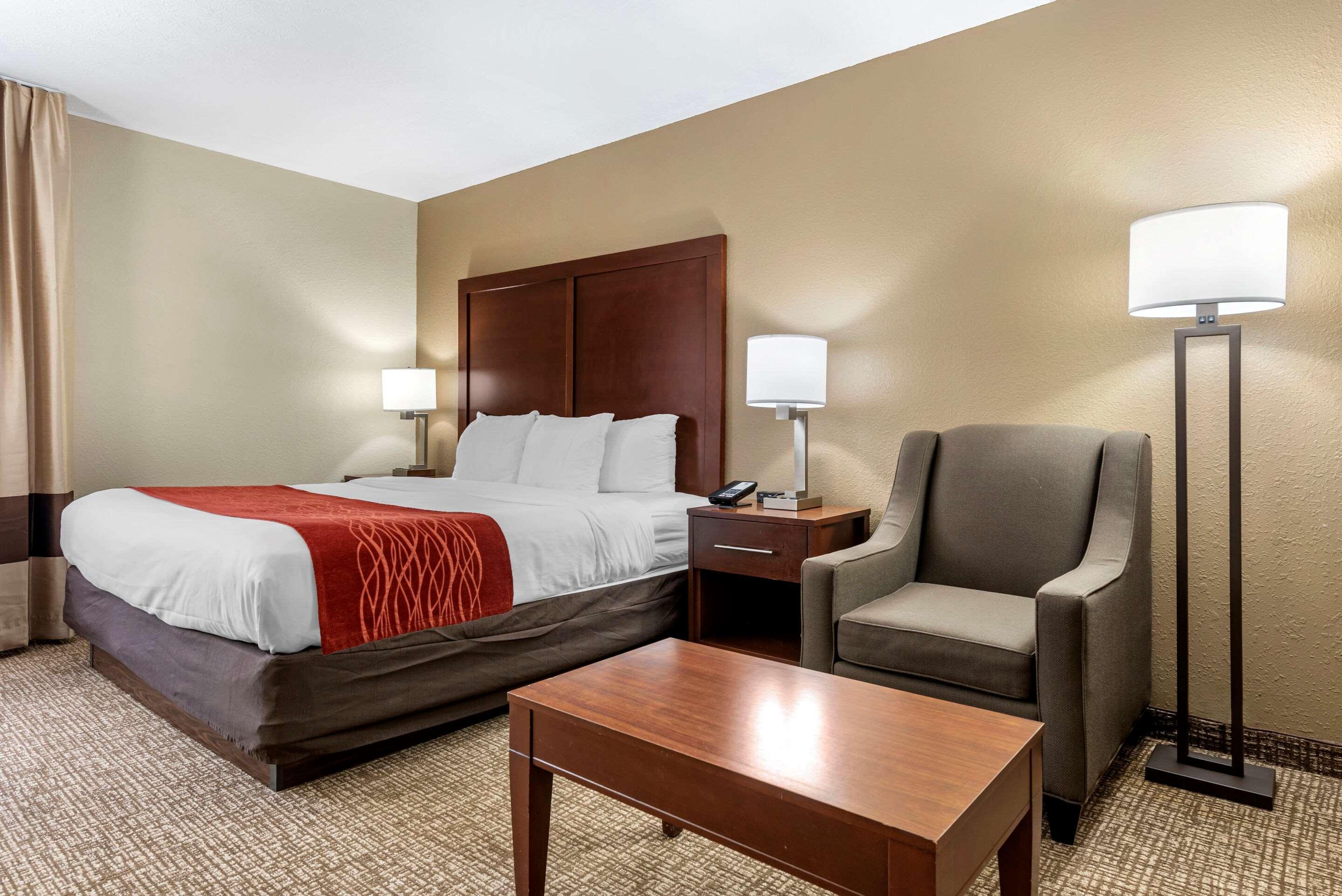 Comfort Inn & Suites Cincinnati Eastgate Esterno foto
