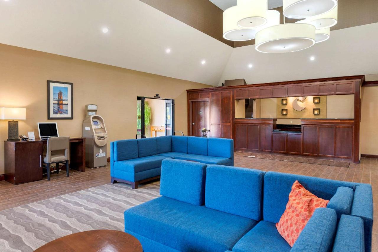 Comfort Inn & Suites Cincinnati Eastgate Esterno foto