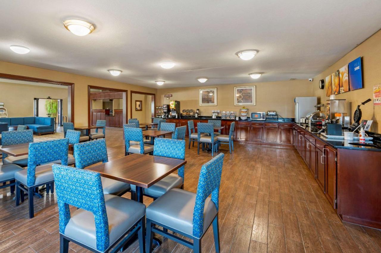 Comfort Inn & Suites Cincinnati Eastgate Esterno foto
