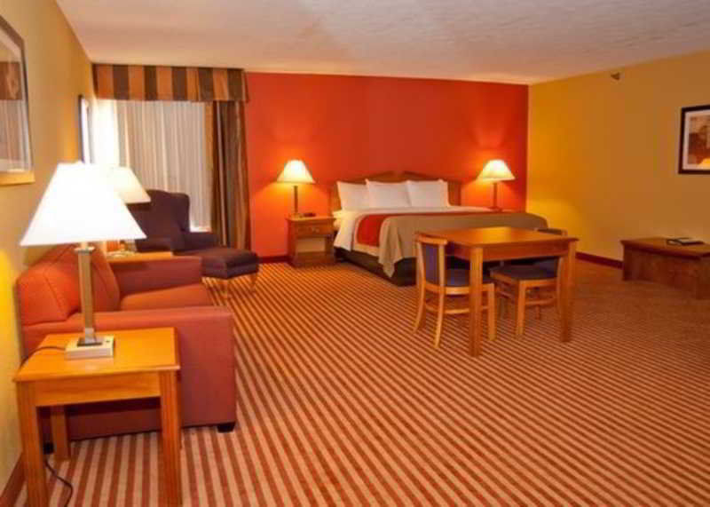Comfort Inn & Suites Cincinnati Eastgate Esterno foto