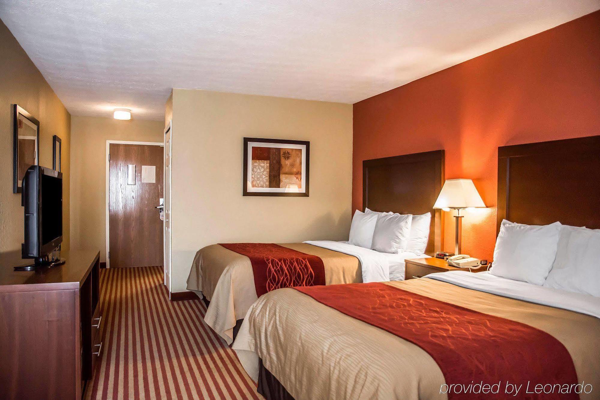 Comfort Inn & Suites Cincinnati Eastgate Esterno foto