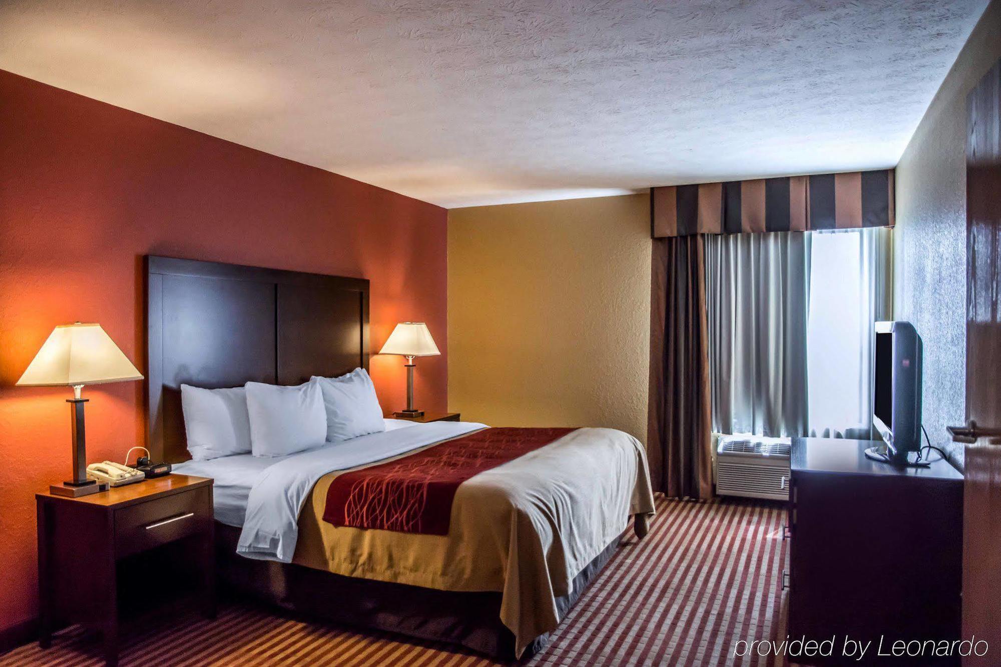 Comfort Inn & Suites Cincinnati Eastgate Esterno foto