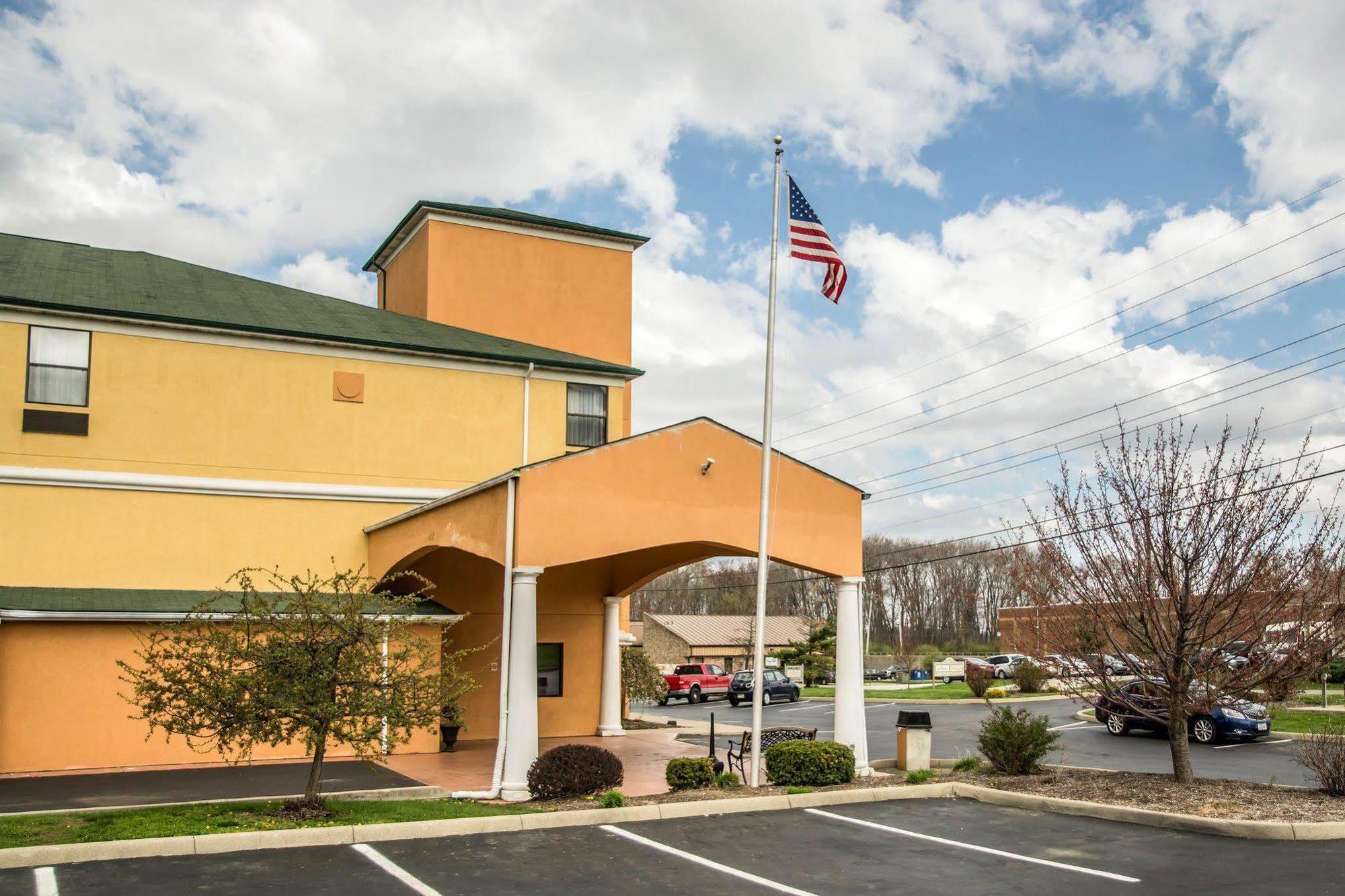 Comfort Inn & Suites Cincinnati Eastgate Esterno foto
