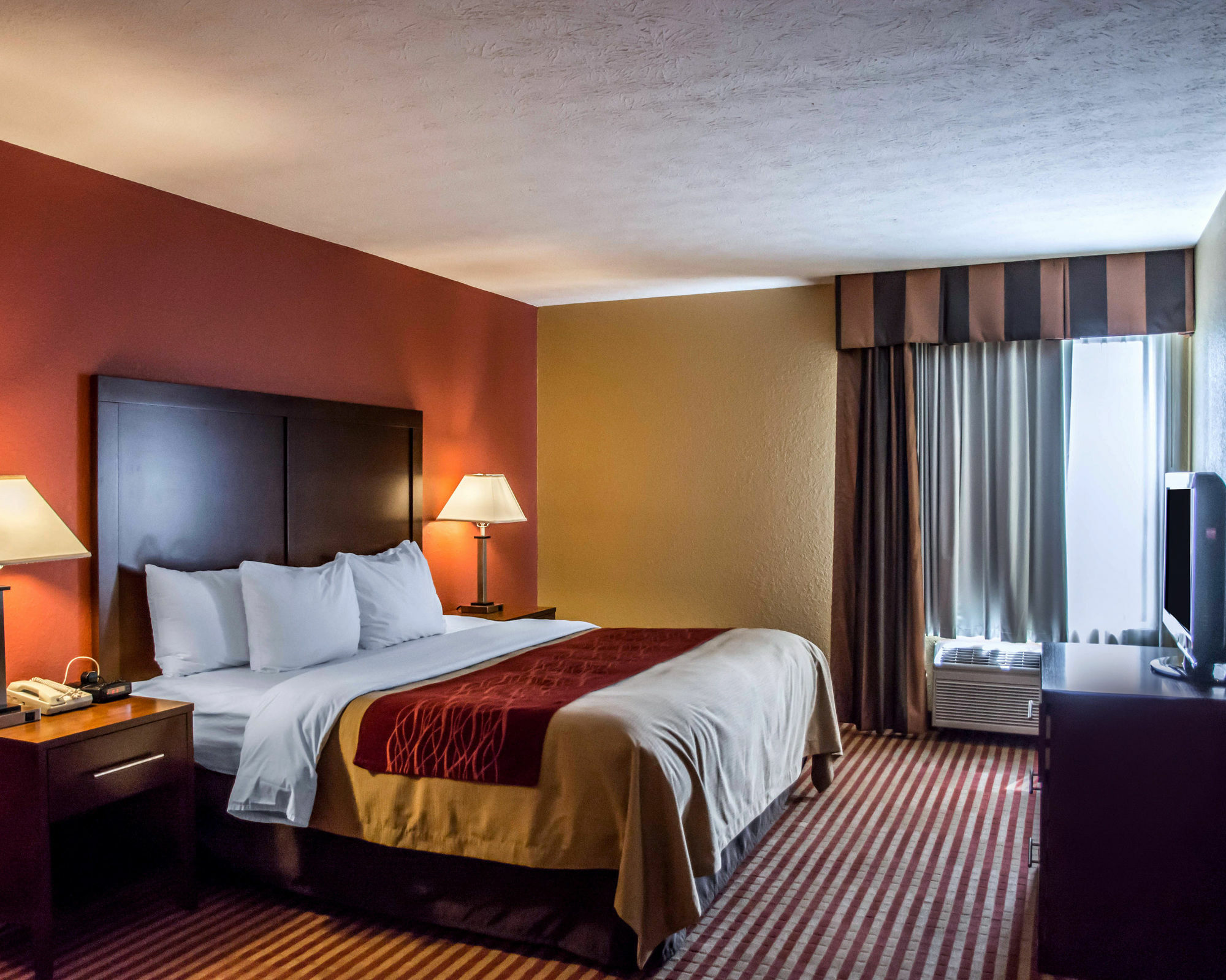 Comfort Inn & Suites Cincinnati Eastgate Esterno foto